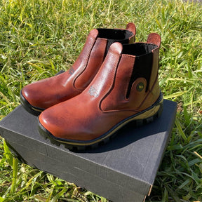 Kit Bota Masculina Adventure em Couro Legítimo e Palmilha Ortopédica +BRINDES: Chapéu, Cinto, Carteira e Copo