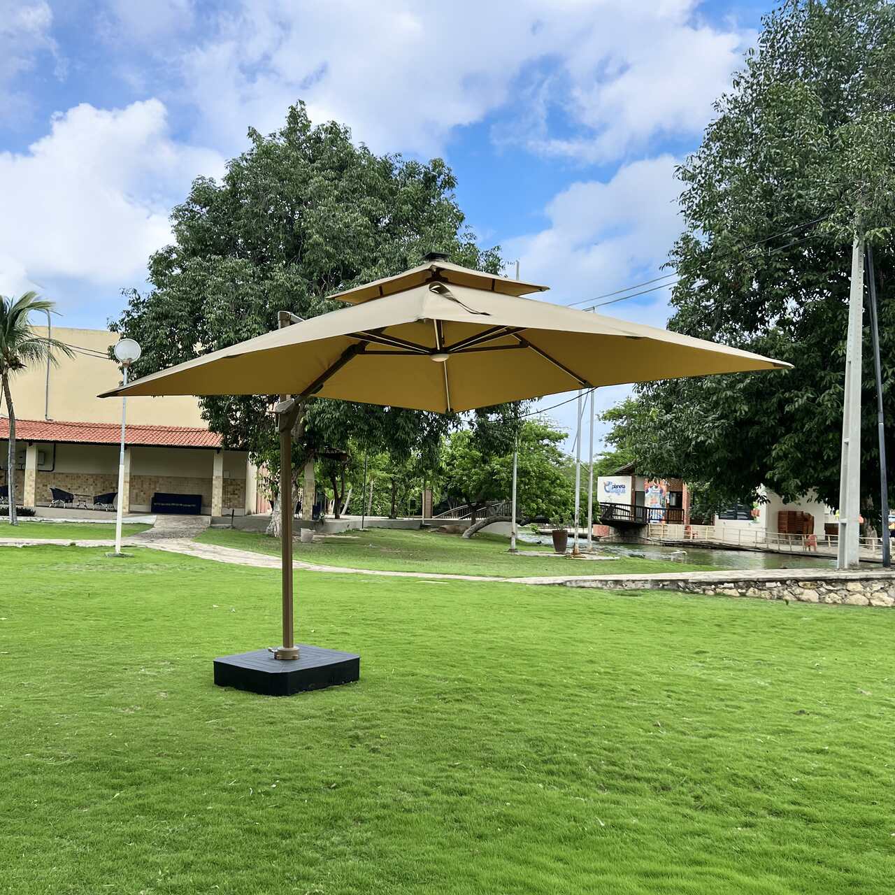 Ombrelone Guarda Sol Gold Led Alumínio 3,0 x 3,0 C/ Base em 100 L